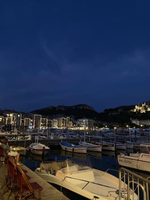 La Savinienne De Cassis- 5Mn Port Plage Face Mer Exteriör bild